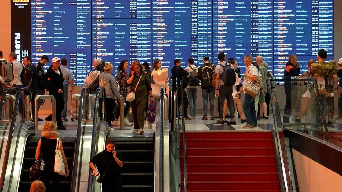 Что происходило во время коллапса в аэропорту Шереметьево в России — последние новости, рассказ от первого лица