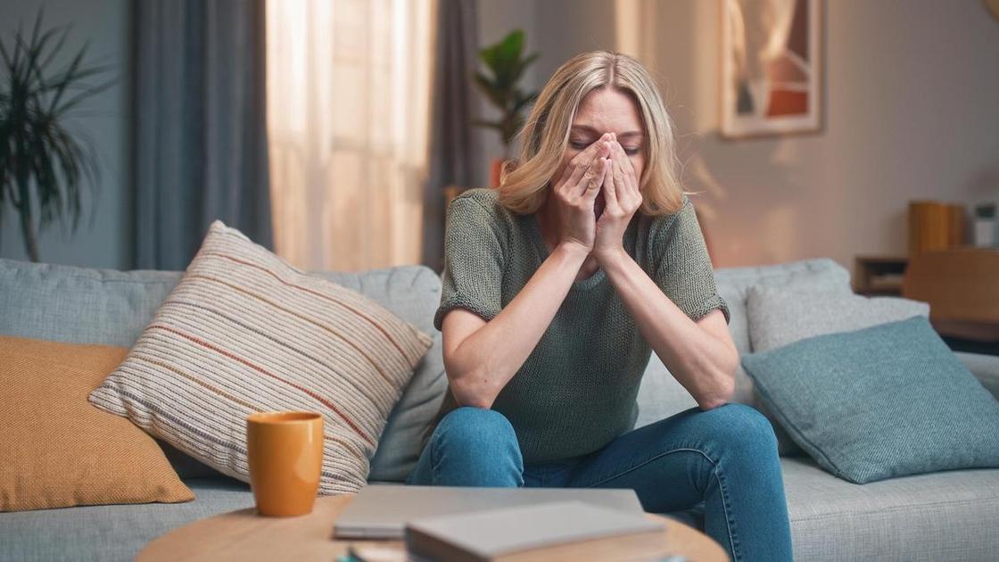 «Работа всю жизнь приносит мне только стресс. По молодости я все вывозила, а теперь не могу» (Психология) «Работа всю жизнь приносит мне только стресс. По молодости я все вывозила, а теперь не могу» (Психология)