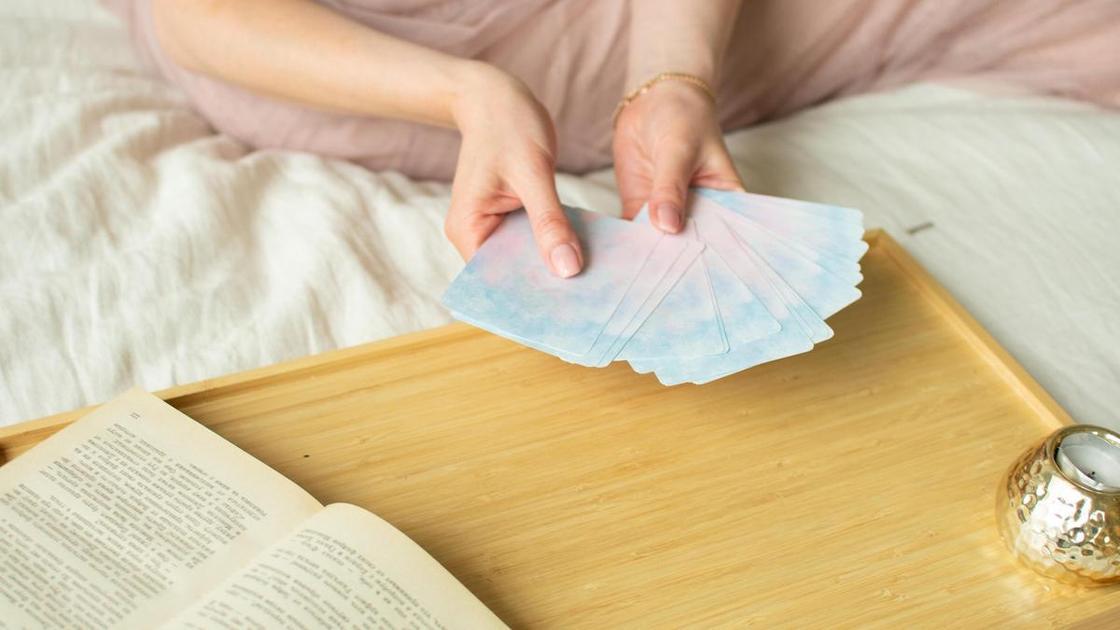 Тест: Выберите метафорическую карту и получите совет, который упростит вам жизнь  (Психология)