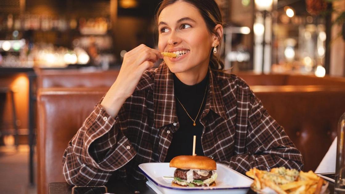 Что такое пищевая зависимость простыми словами и существует ли она на самом деле: объяснение психолога (Психология) Что такое пищевая зависимость простыми словами и существует ли она на самом деле: объяснение психолога (Психология)