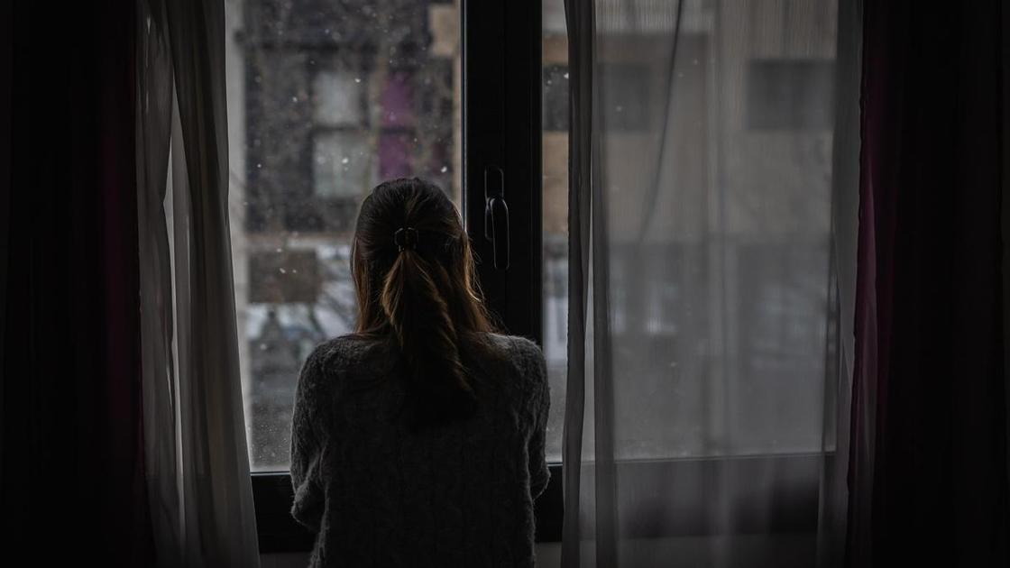 «Влюбились мгновенно, три месяца эйфории — а теперь он не пишет и охладел. Есть ли у меня надежда?» (Психология) «Влюбились мгновенно, три месяца эйфории — а теперь он не пишет и охладел. Есть ли у меня надежда?» (Психология)