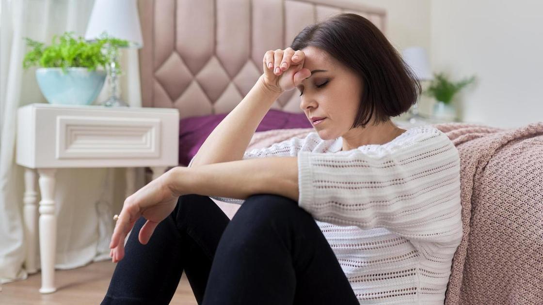 «Муж извел ревностью: проверяет передвижения, досматривает мое нижнее белье» (Психология) «Муж извел ревностью: проверяет передвижения, досматривает мое нижнее белье» (Психология)