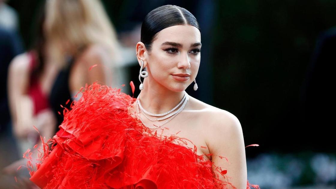 «В XVII веке обвиняли „ведьм“, сейчас — мигрантов»: Дуа Липа узнала у автора «Рассказа служанки», чем она вдохновлялась (Психология) «В XVII веке обвиняли „ведьм“, сейчас — мигрантов»: Дуа Липа узнала у автора «Рассказа служанки», чем она вдохновлялась (Психология)