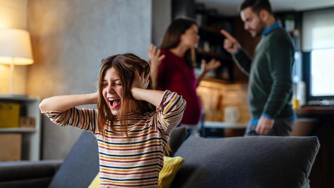 «Очень боюсь будущего, того, что мы куда-то переедем или останемся без квартиры» (Психология) «Очень боюсь будущего, того, что мы куда-то переедем или останемся без квартиры» (Психология)