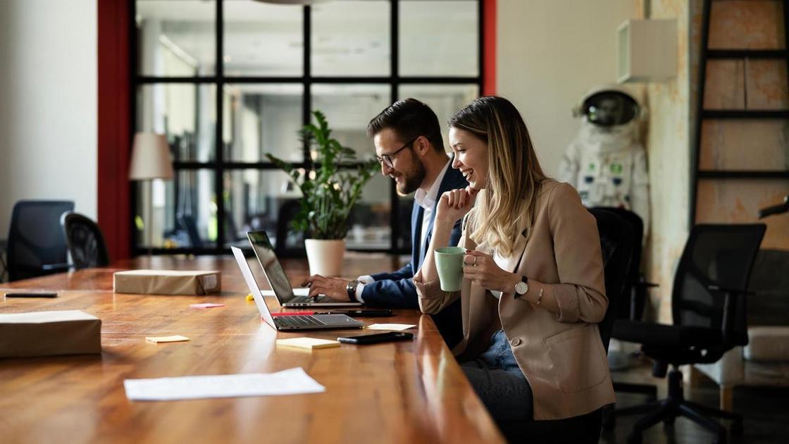 &laquo;Жалею, что все прекрасные моменты жизни коллега прожил со своей женой, а не со мной&raquo;  (Психология)