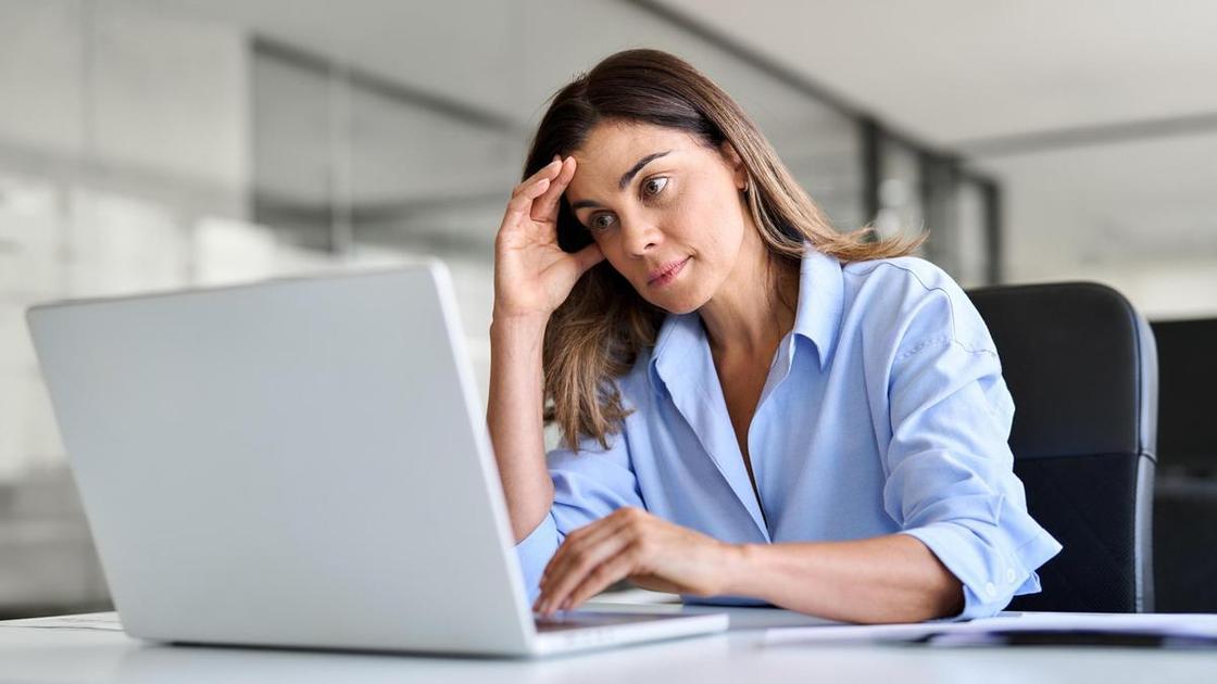 «Из-за любимой работы у меня не остается никаких сил делать что-то по дому — прихожу и падаю на диван»  (Психология)