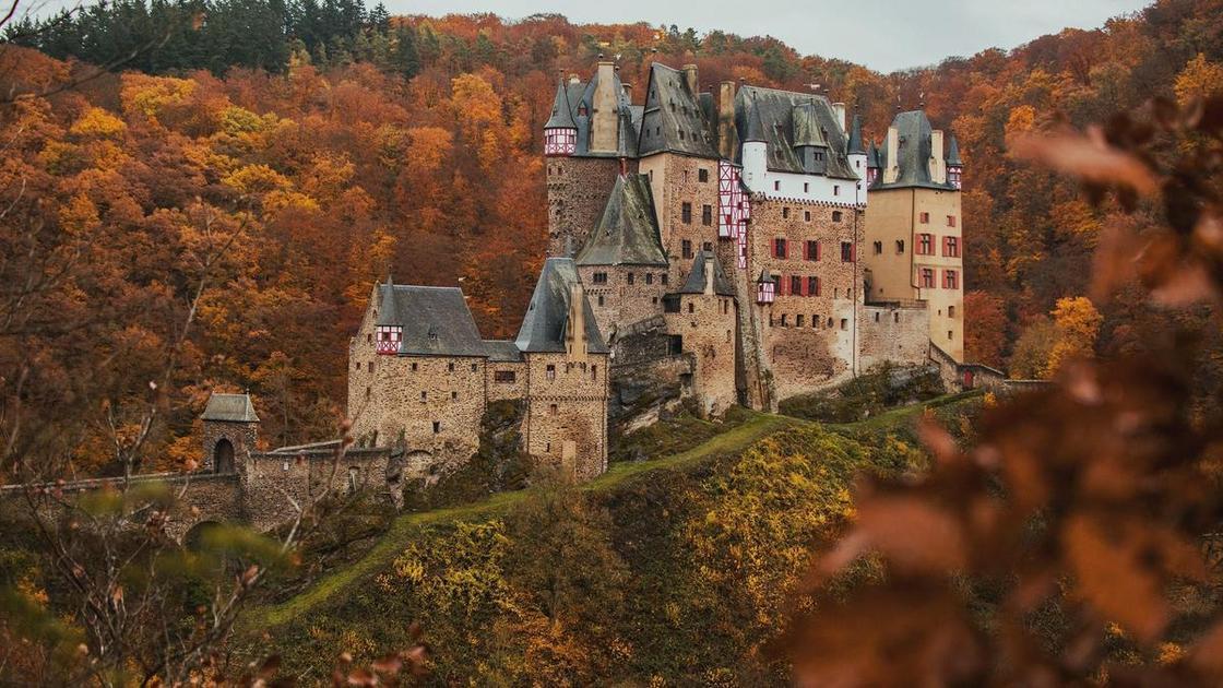 Тест: Какой вы замок в осеннем лесу? (Психология) Тест: Какой вы замок в осеннем лесу? (Психология)