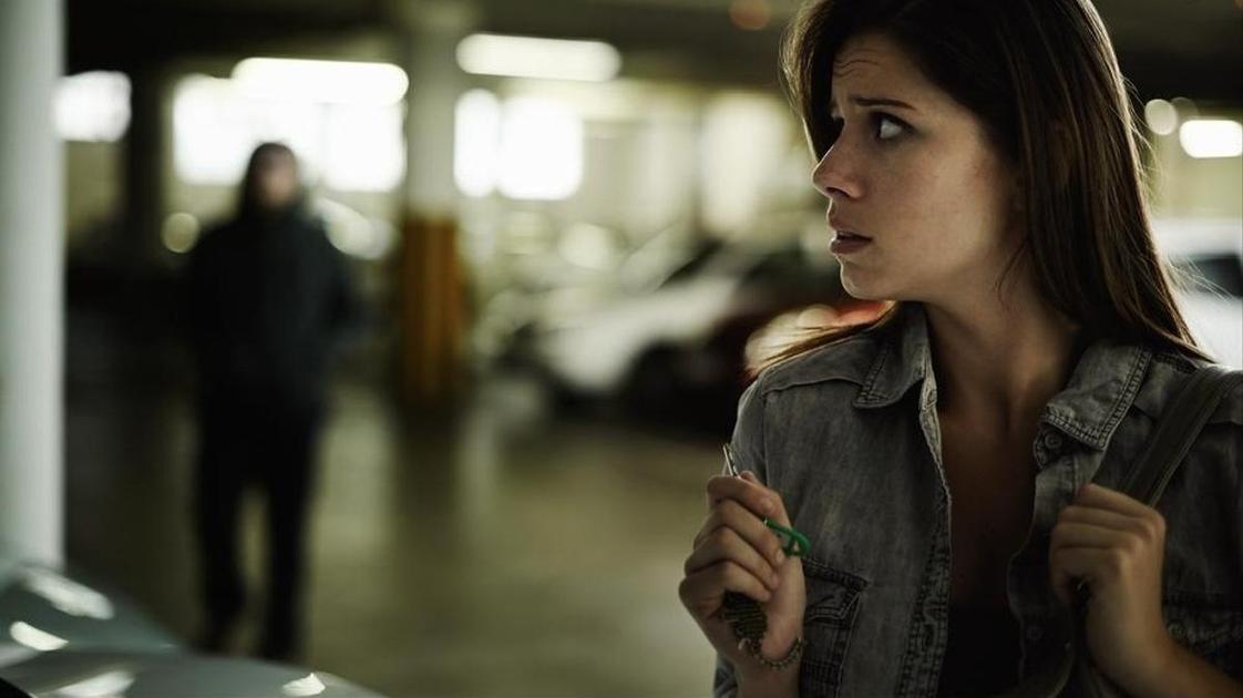 &laquo;Бывший угрожает убить, а однажды избил до полусмерти. Что мне делать?&raquo;  (Психология)