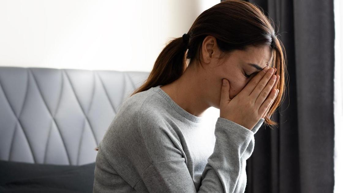 &laquo;Муж изменил и предал. Встретила другого&nbsp;— а он повелся на вздохи бывшей и тоже меня предает&raquo;  (Психология)