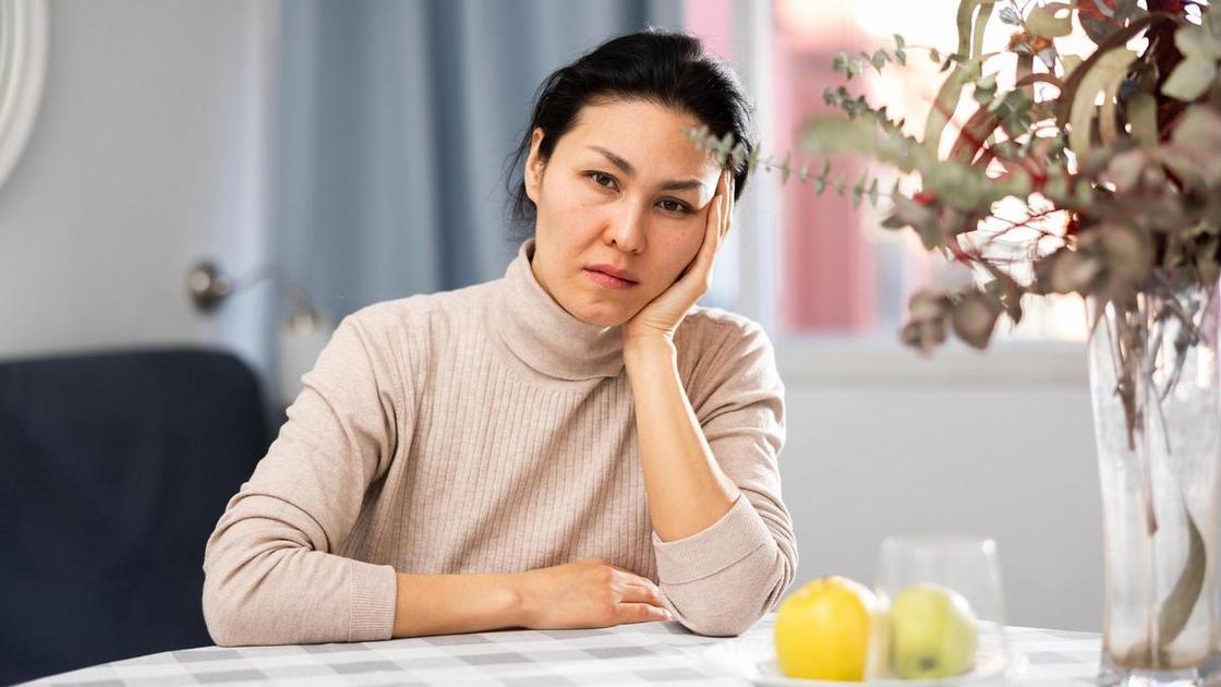 &laquo;Мне 35 лет, а отец ведет себя как абьюзер, унижает и &bdquo;строит&ldquo; меня&raquo;  (Психология)