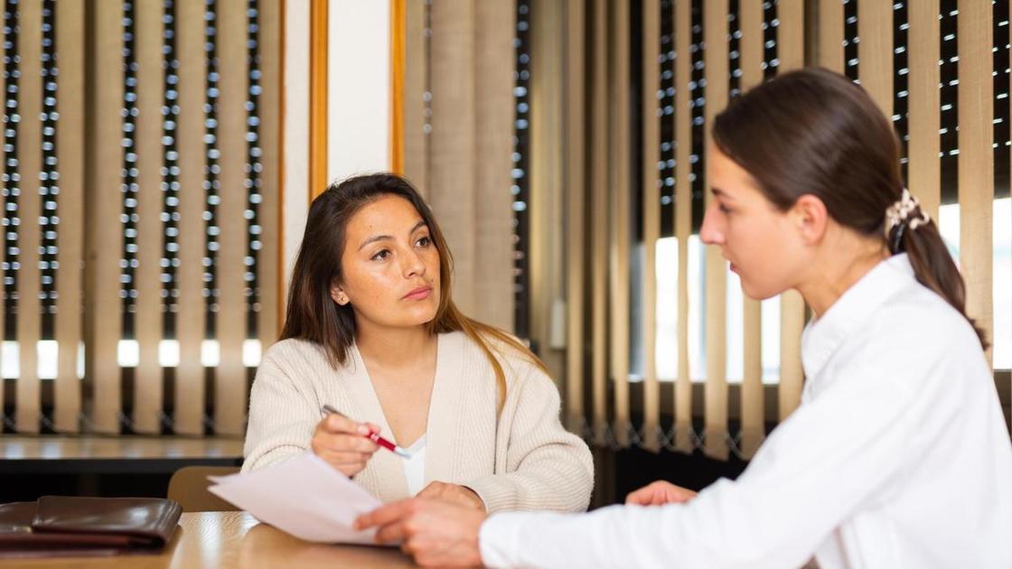 &laquo;Ушла с работы, чтобы помогать учиться сыну с СДВГ, и теперь не могу никуда устроиться&raquo;  (Психология)