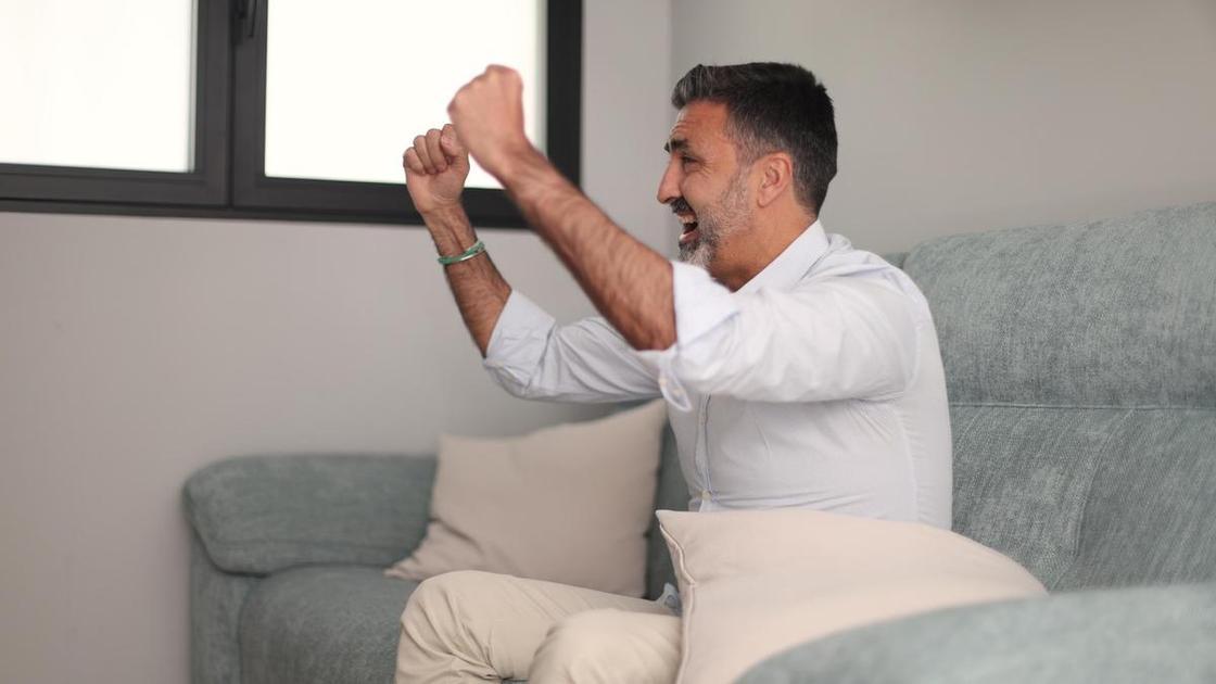 &laquo;Мне 50 лет, но я намеренно злю мать, которая любой мой успех воспринимает как оскорбление&raquo;  (Психология)