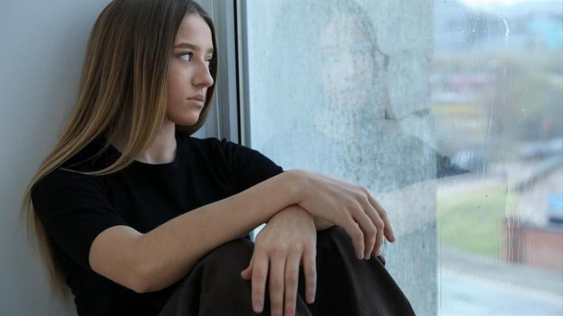 «Ощущаю себя ущербной, так как ни разу не была в серьезных отношениях. У меня отталкивающая аура?» (Психология) «Ощущаю себя ущербной, так как ни разу не была в серьезных отношениях. У меня отталкивающая аура?» (Психология)