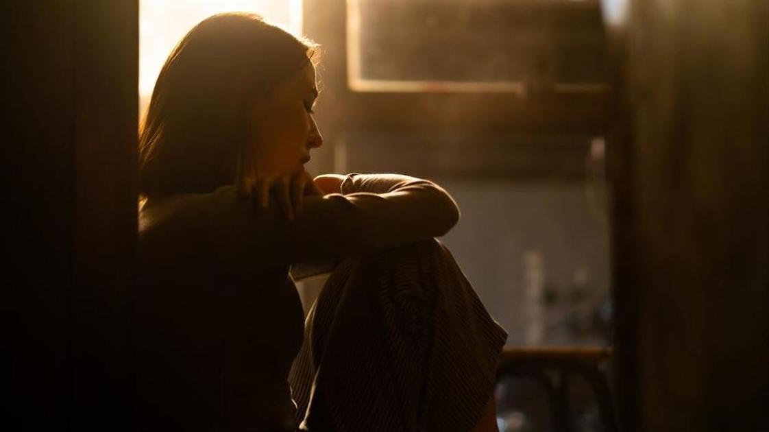 &laquo;Испытываю агрессию к пьющим людям из-за мамы, злоупотреблявшей алкоголем&raquo;  (Психология)